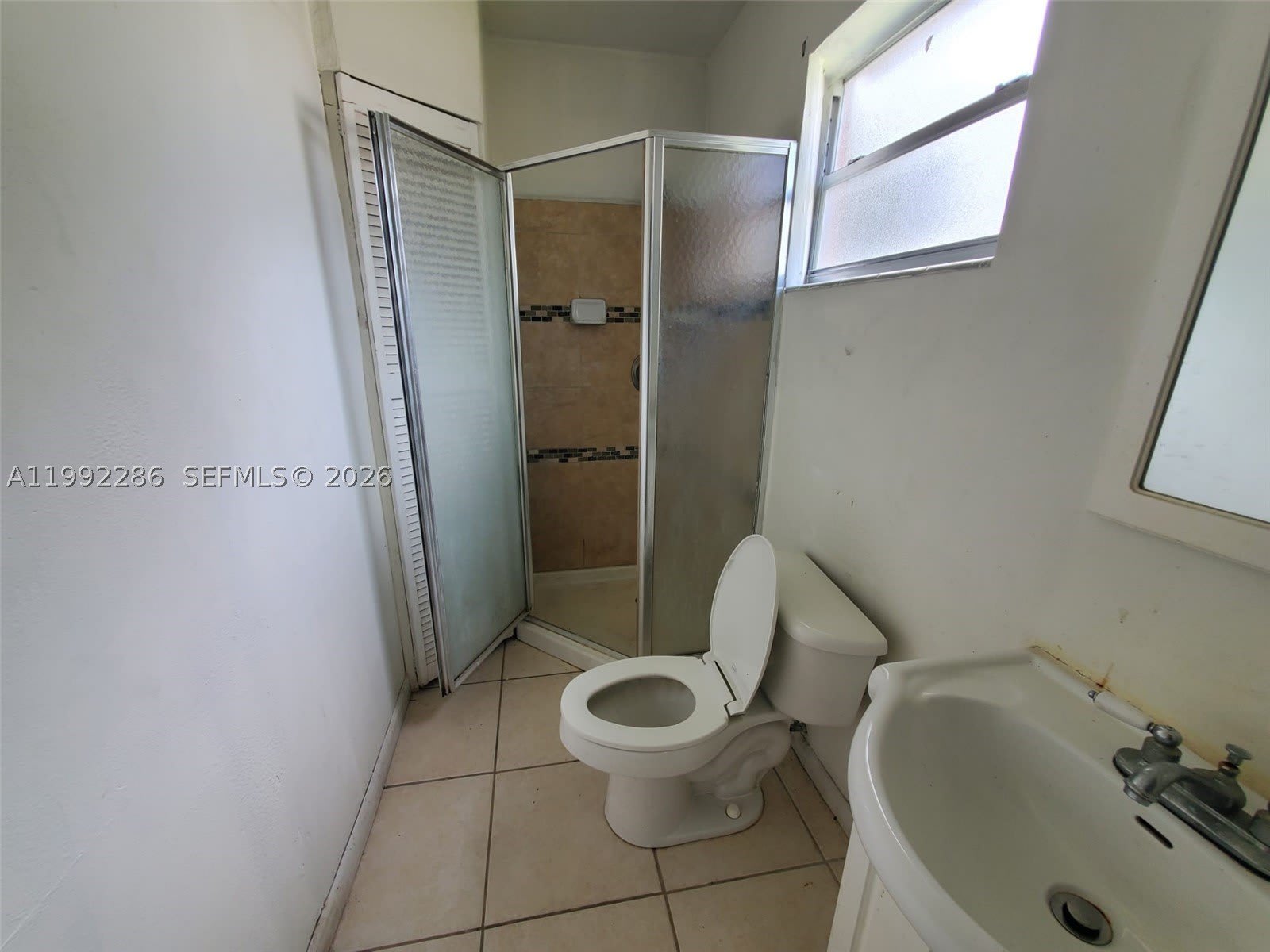 1810 N 62nd Ave – photo 3