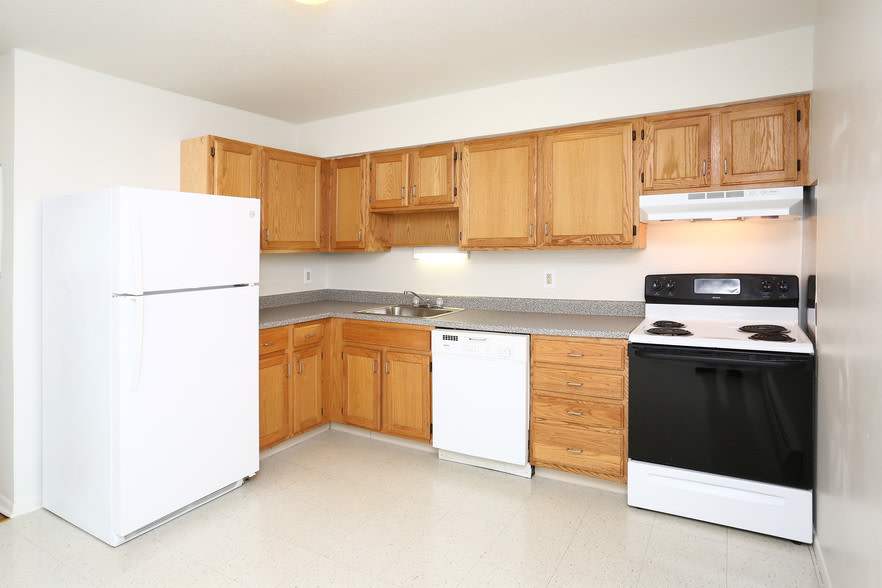 Southford Park Apartments – photo 1