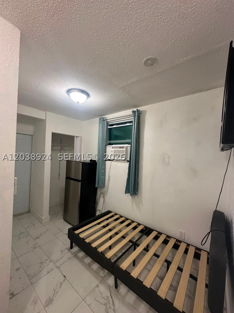 655 NW 2nd St – photo 2