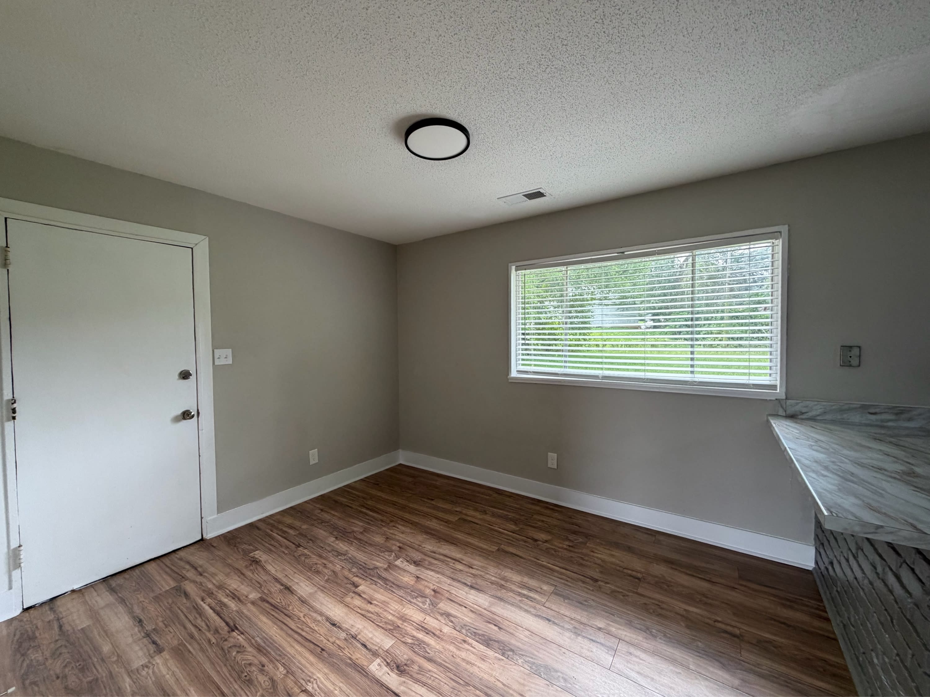 106 Whitney Avenue Northeast – photo 4