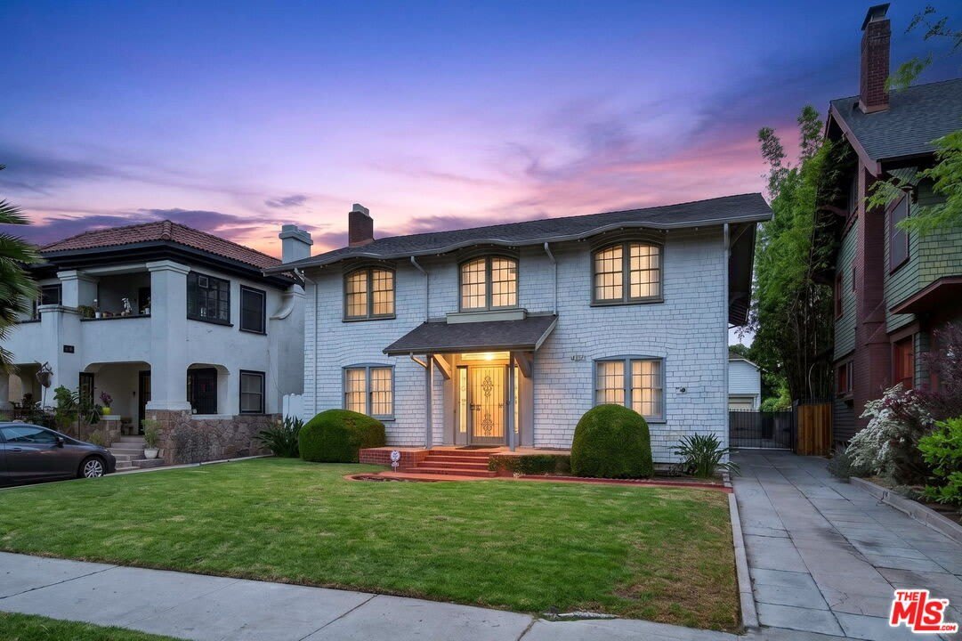 2215 W 21st St – photo 4