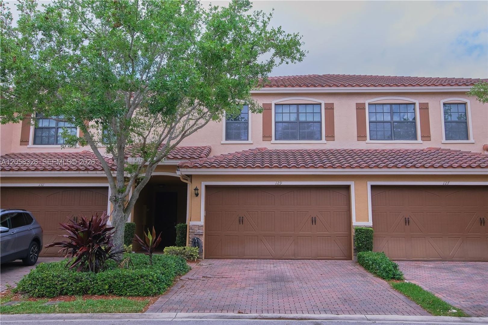 129 RIVERWALK CIR E #129 PLANTATION, FL 33325 – photo 2