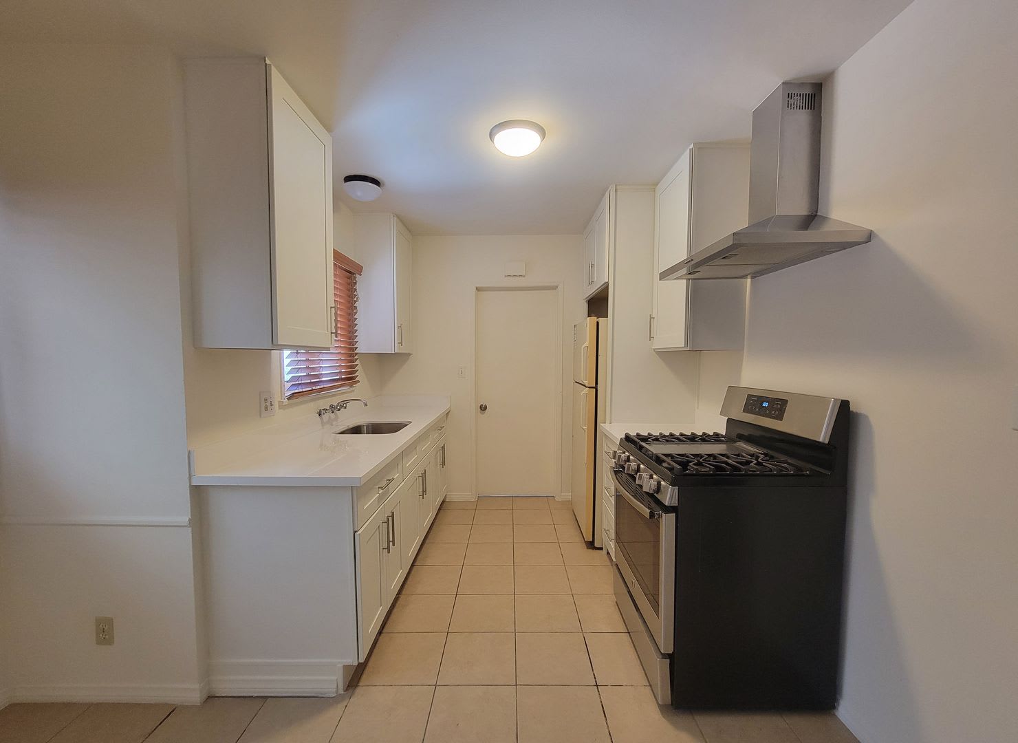 Spacious 3 Bedroom Canoga Park House – photo 5