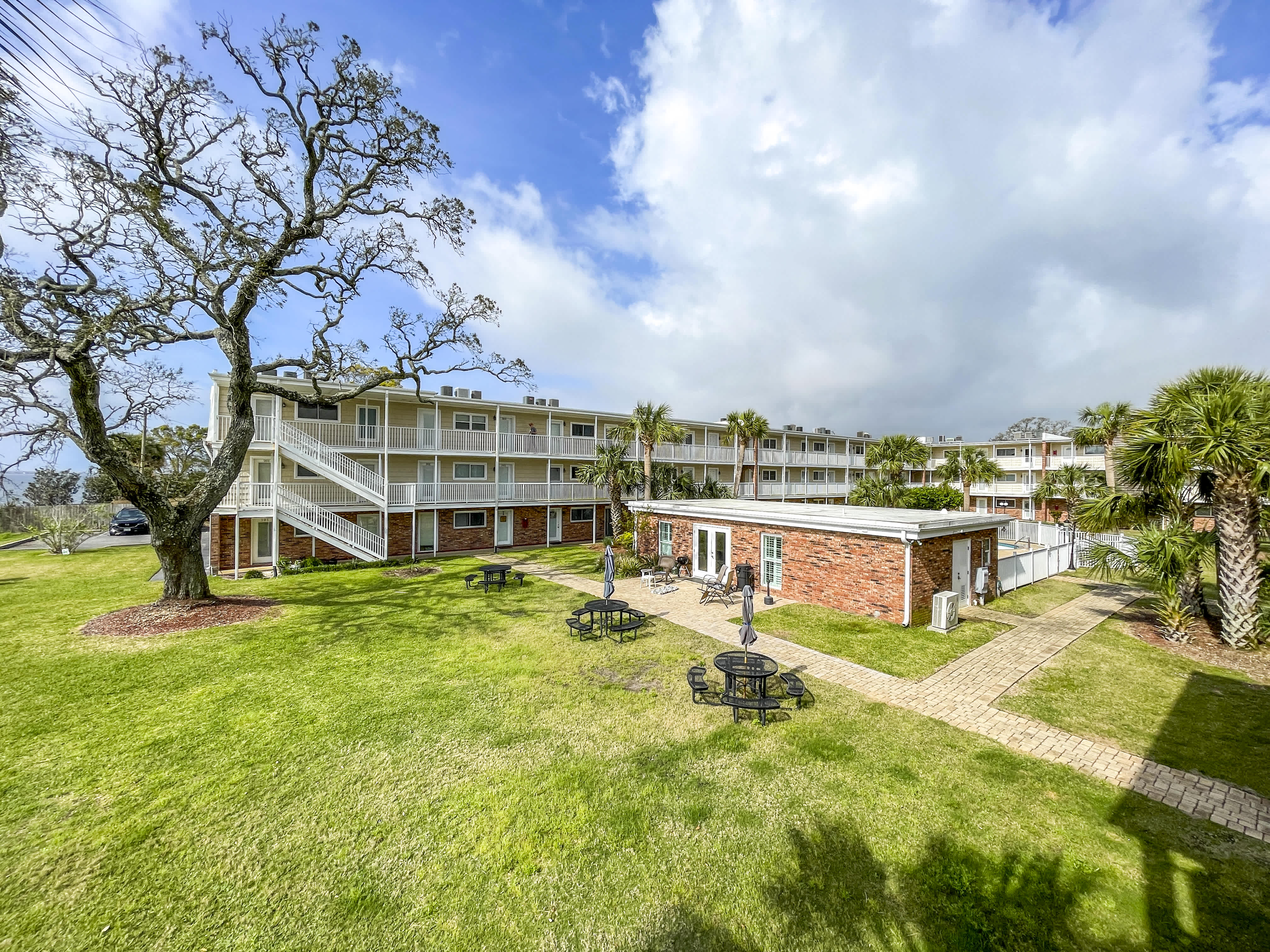 710 Scenic Hwy Apt 219 – photo 5