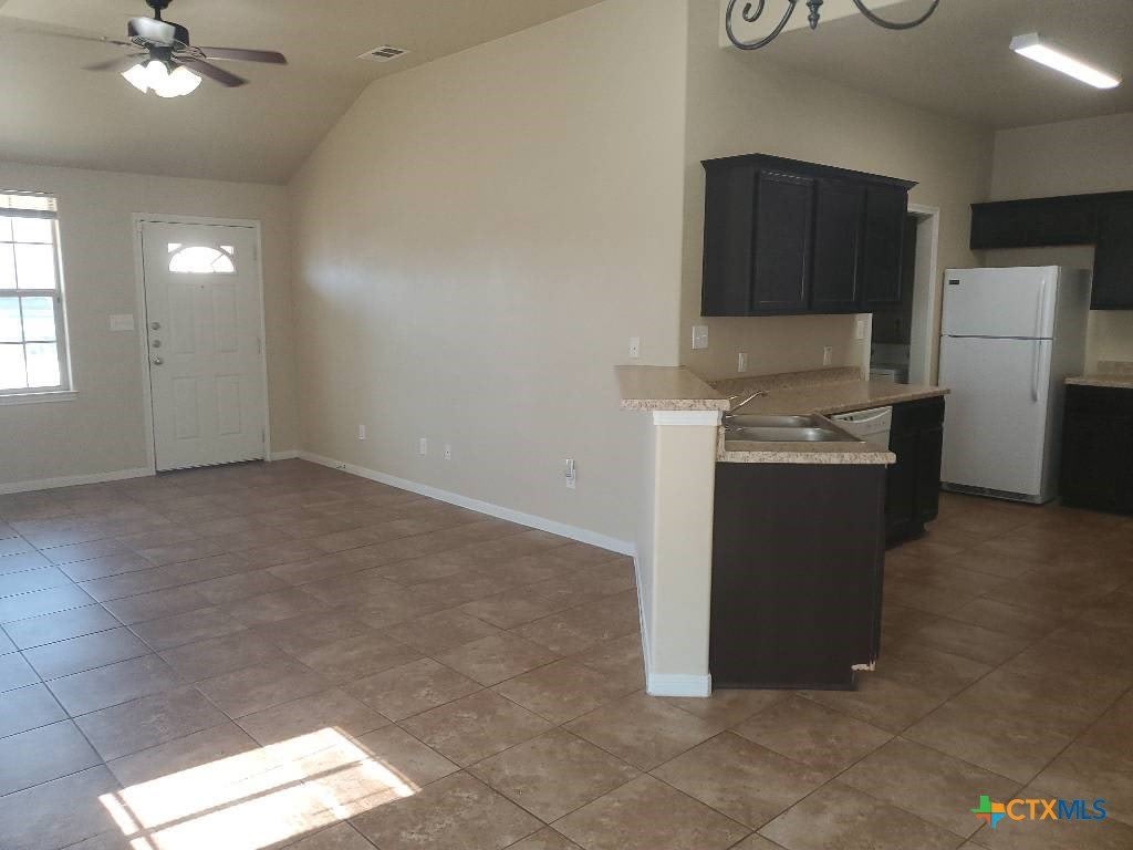 1207 Cavalry Lane – photo 3