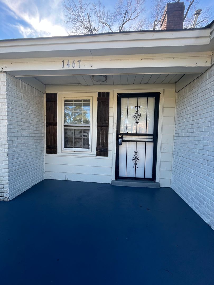 Newly Renovated House on a quiet Street – photo 2