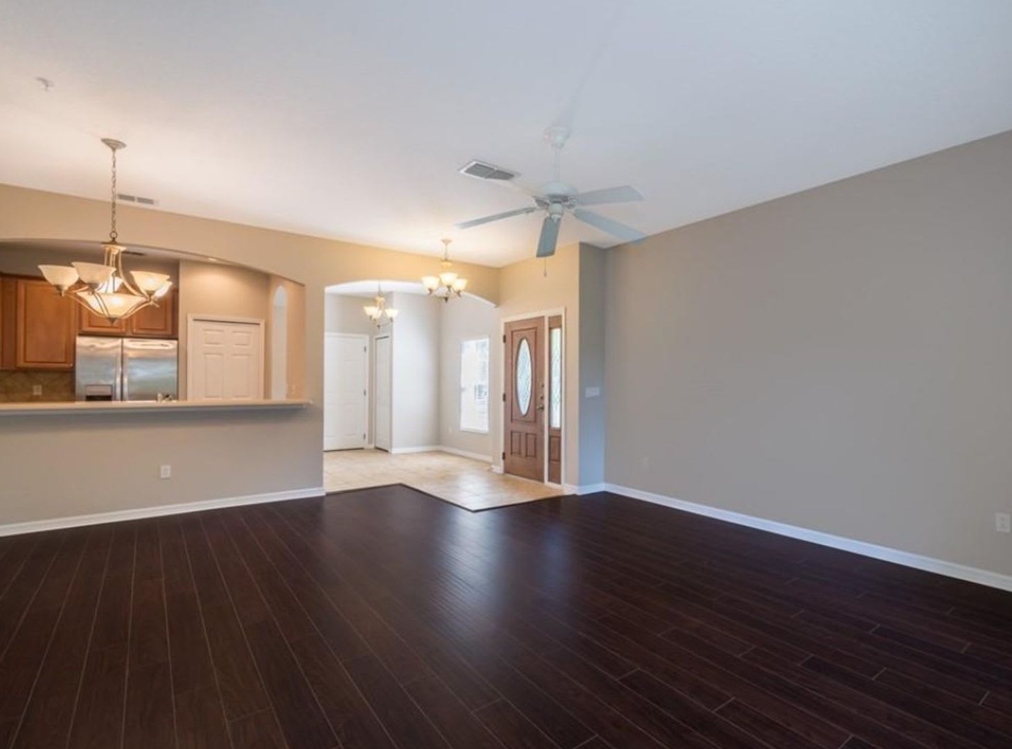 September is around the Corner! – Wekiva Park 3BR Townhome with Modern Updates – photo 5