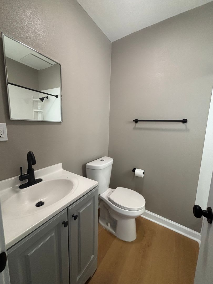 1329 W. Carson St. – photo 4