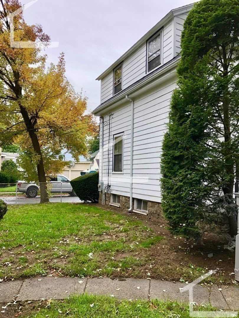 Single family in Newton – photo 3