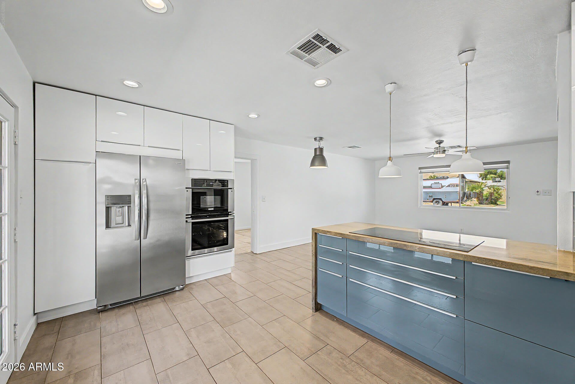 6713 E LATHAM Street – photo 1