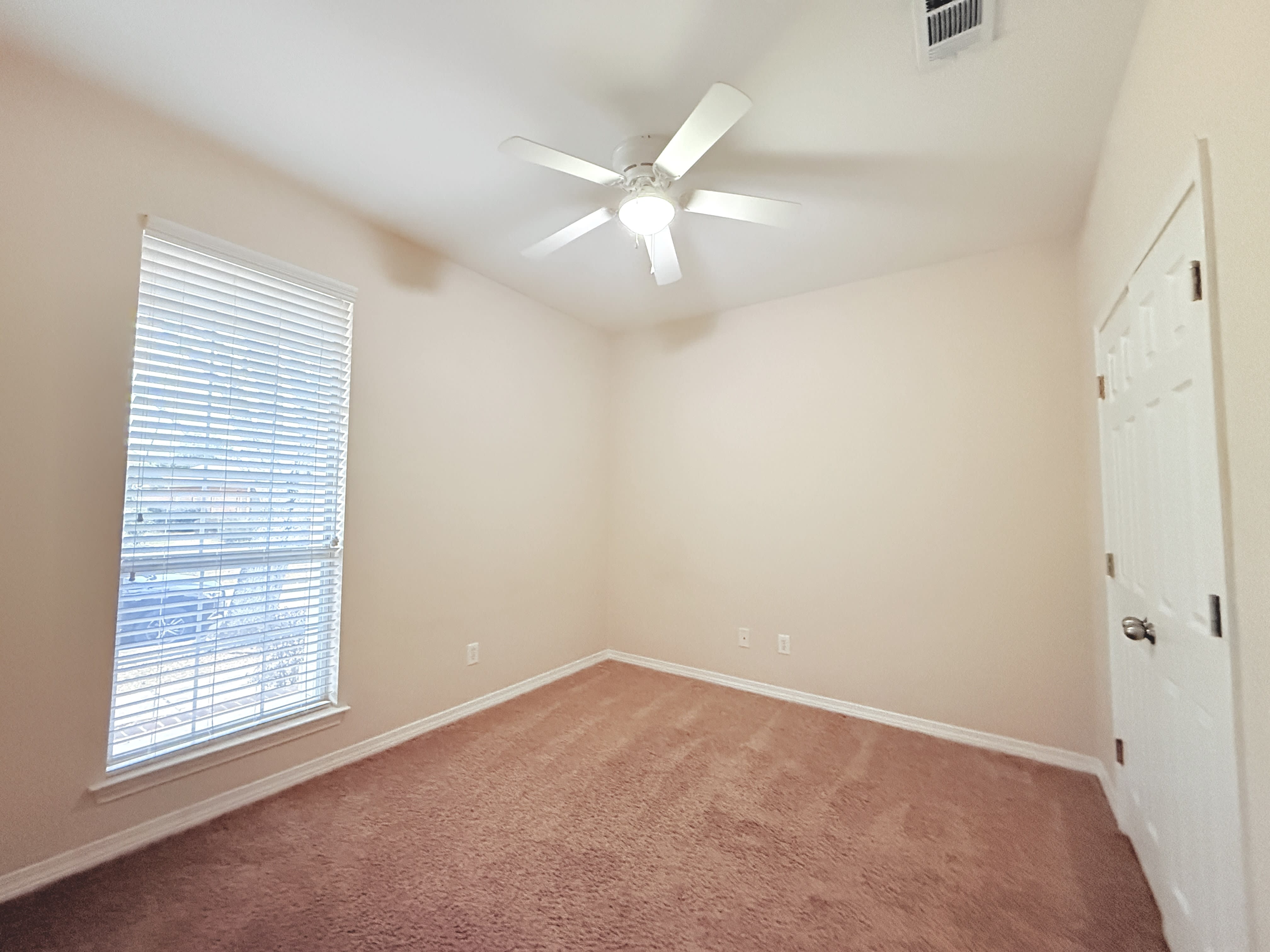 29956 Saint Barbara St – photo 4