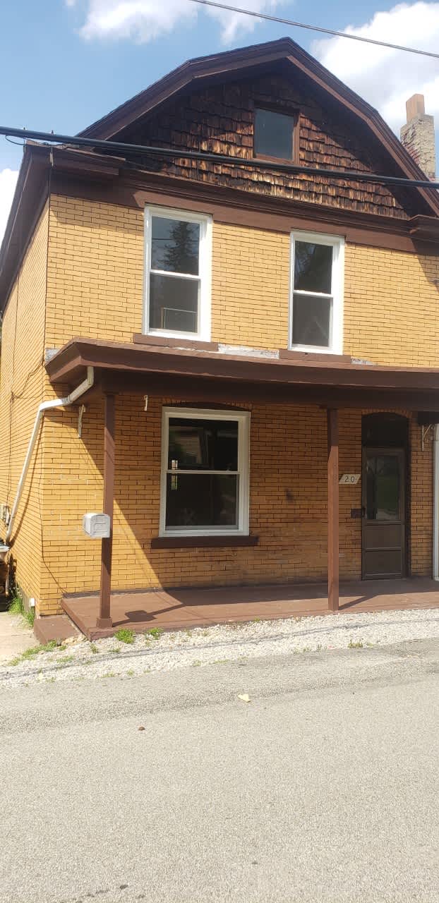 20 Beyrleye Ave – photo 4