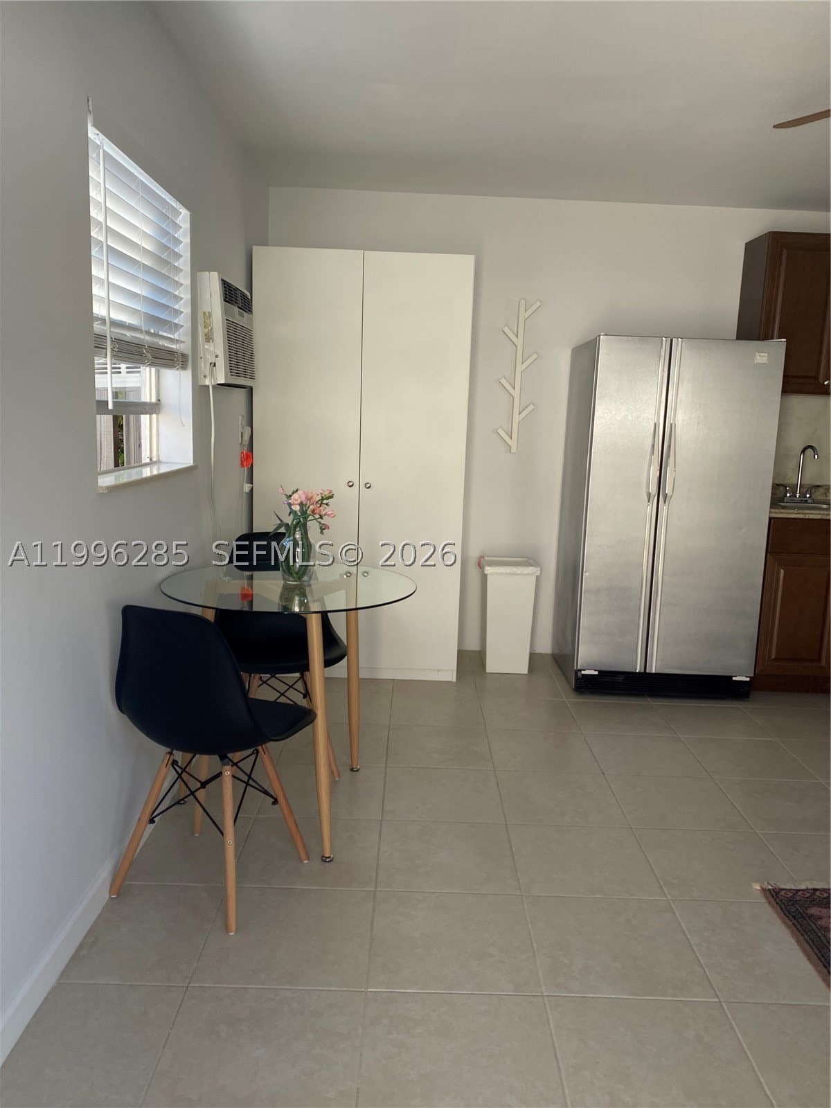2481 Sw 11 St – photo 2