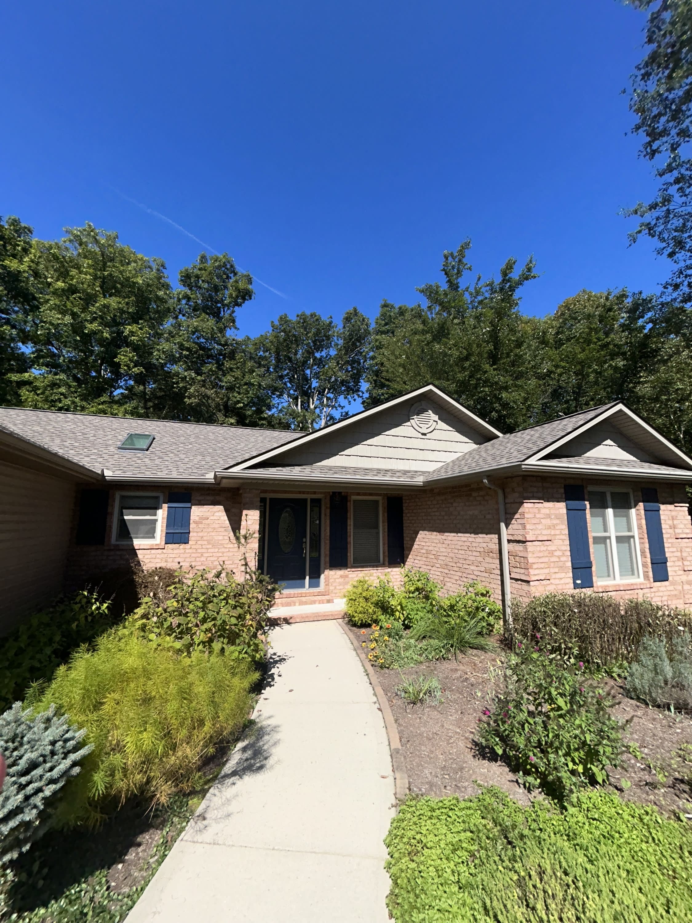 40 Brooks Lane – photo 2