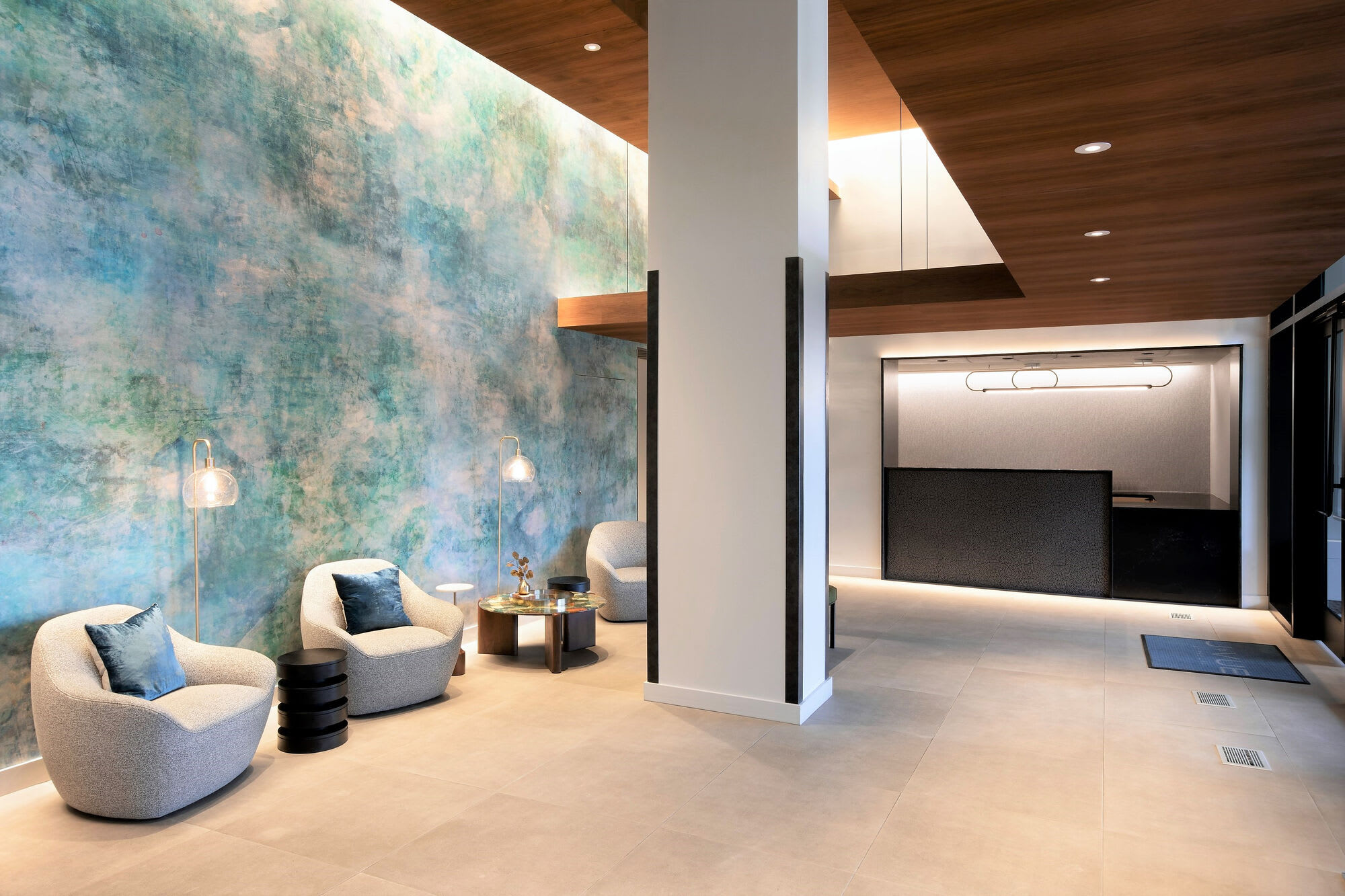 J VUE at the LMA – photo 2