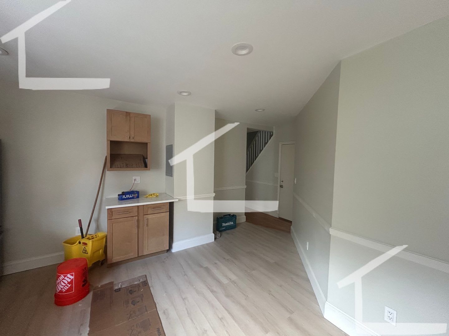 Charming 3 5 Bedroom No Broker Fee – photo 2