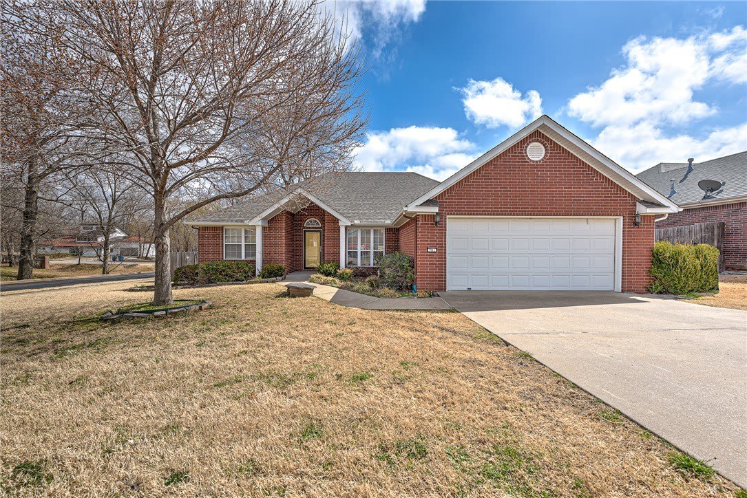 701 SW Maidstone Avenue – photo 1