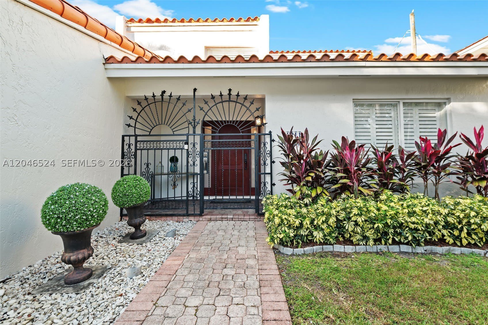 1211 Algeria Ave – photo 3
