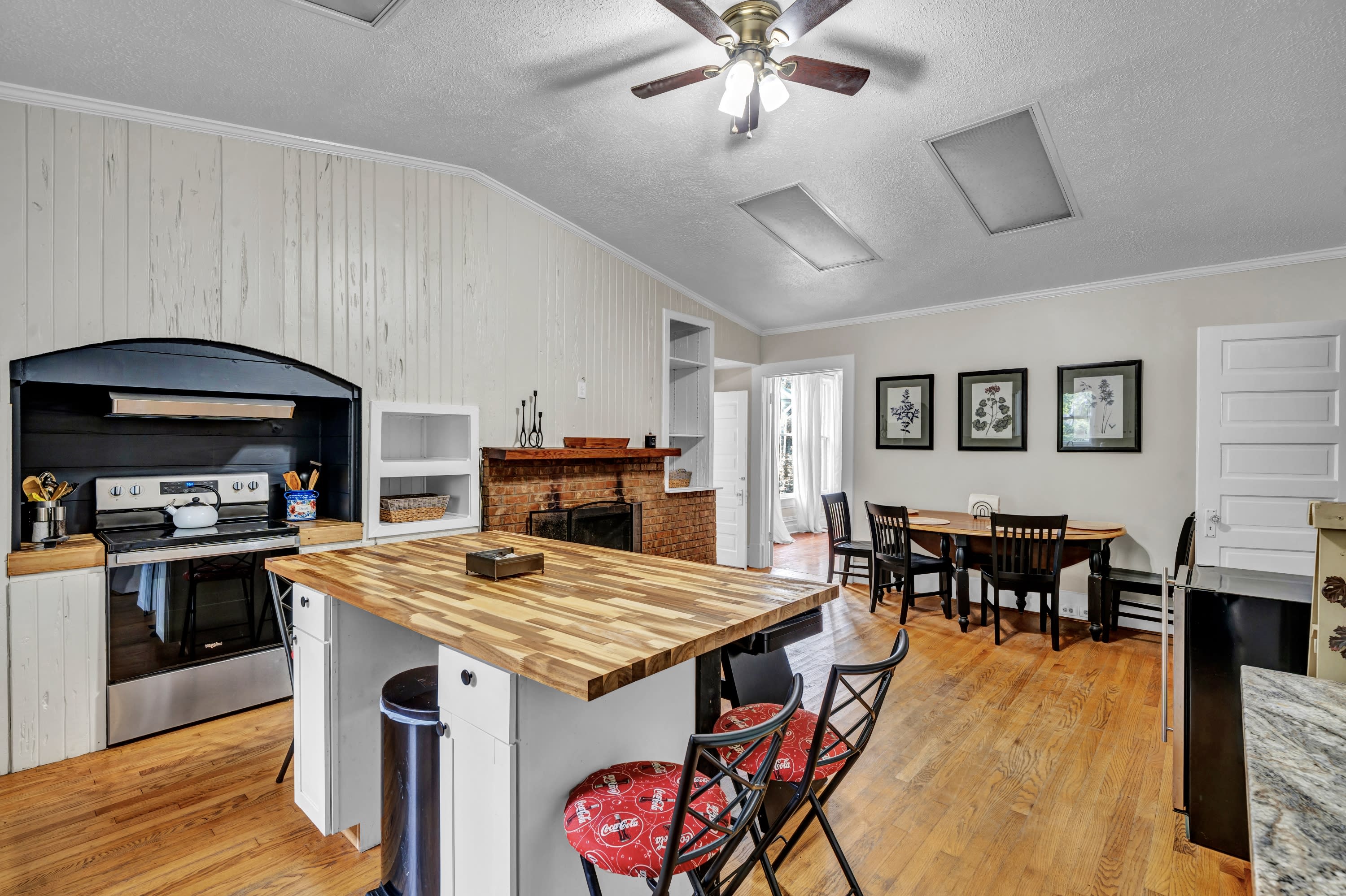 527 Harrold Avenue – photo 4