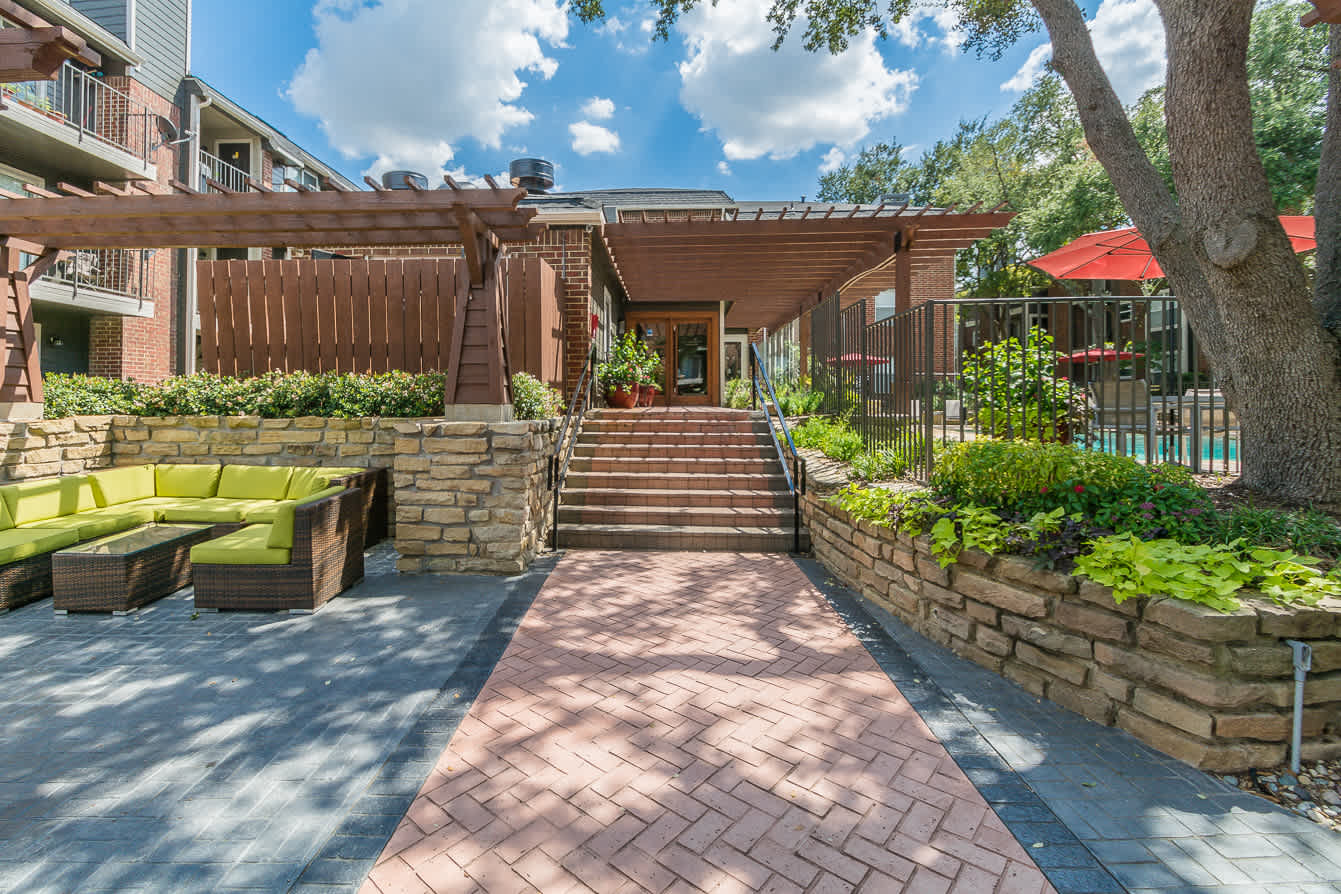 The Hamptons – photo 1