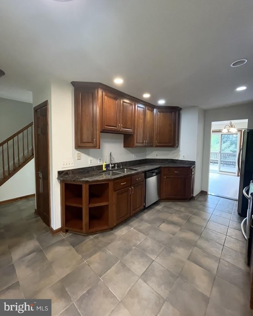 5 BRIARDALE CT – photo 4