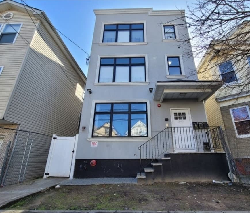 340 Hamilton Ave – photo 1