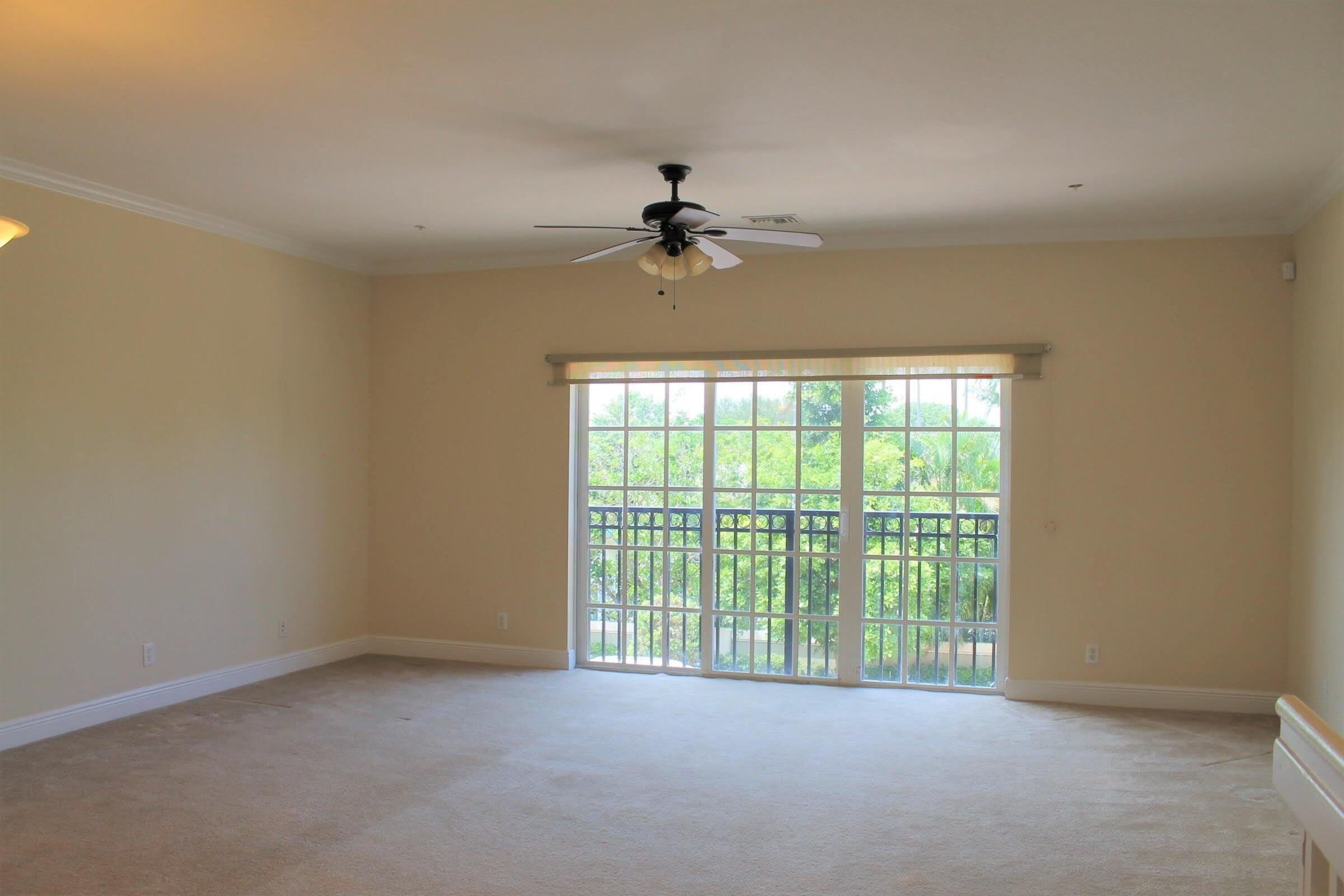 531 S Federal Highway – photo 5