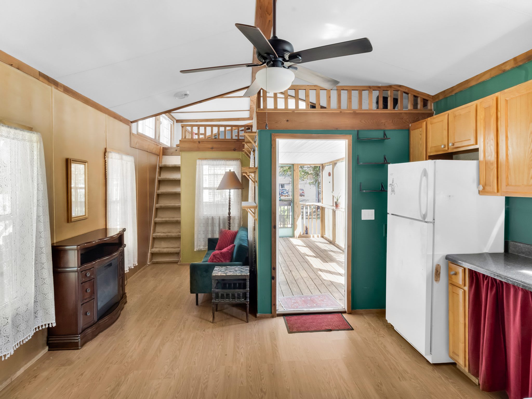 1449 Suncrest Street – photo 4
