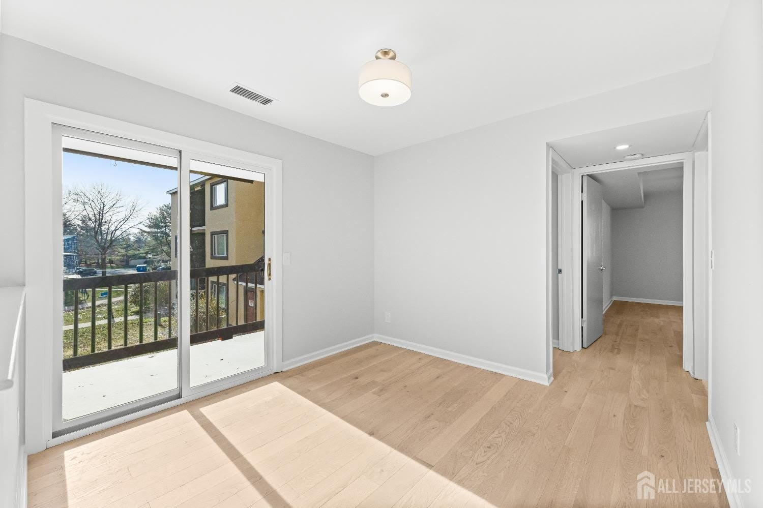 3226 Sayre Drive – photo 5