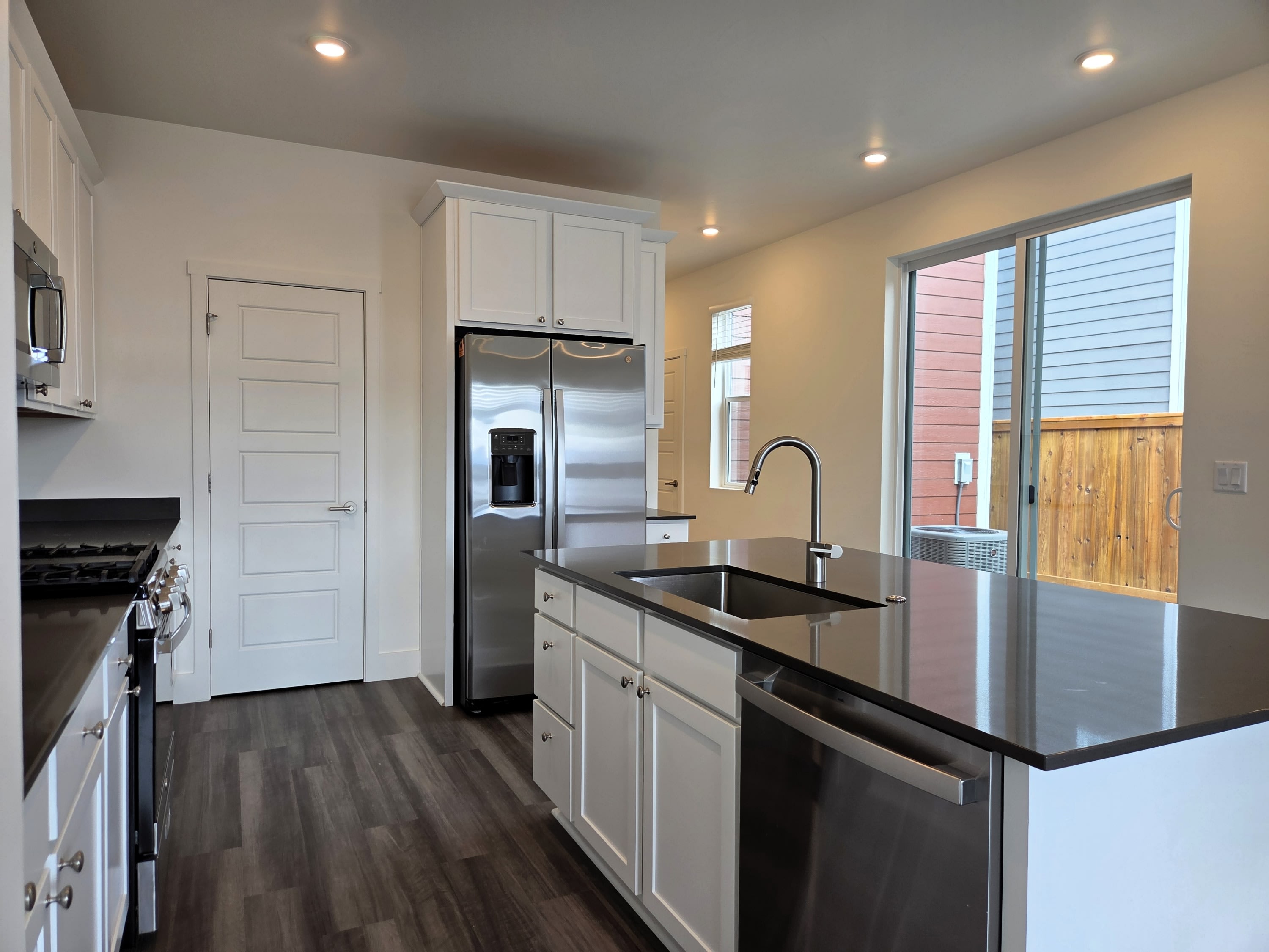4819 Harvest Parkway – photo 2