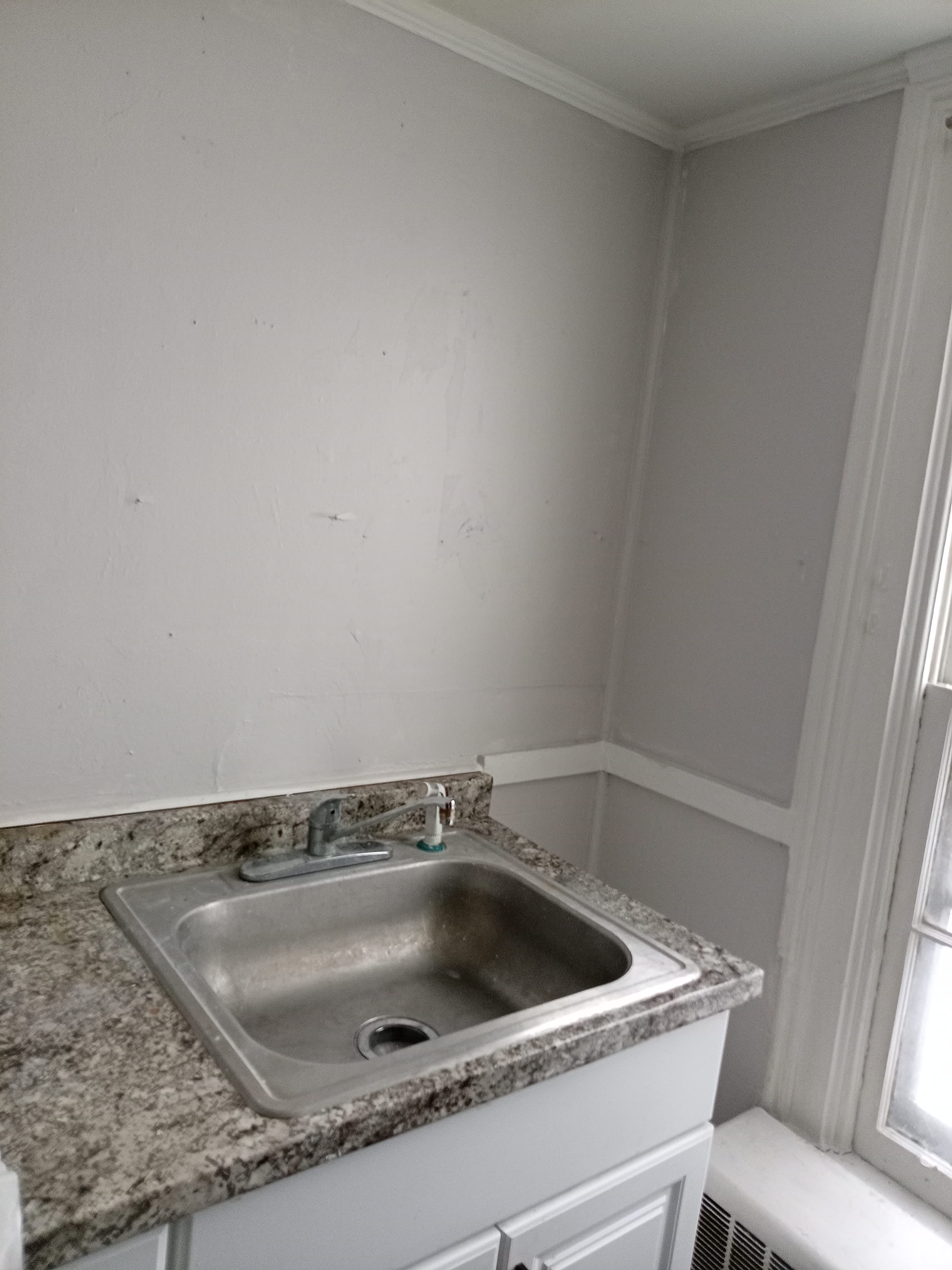 262 3rd Ave – photo 2