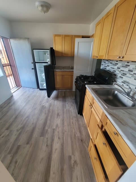 6948 S. Crandon Avenue, Unit 3S – photo 3