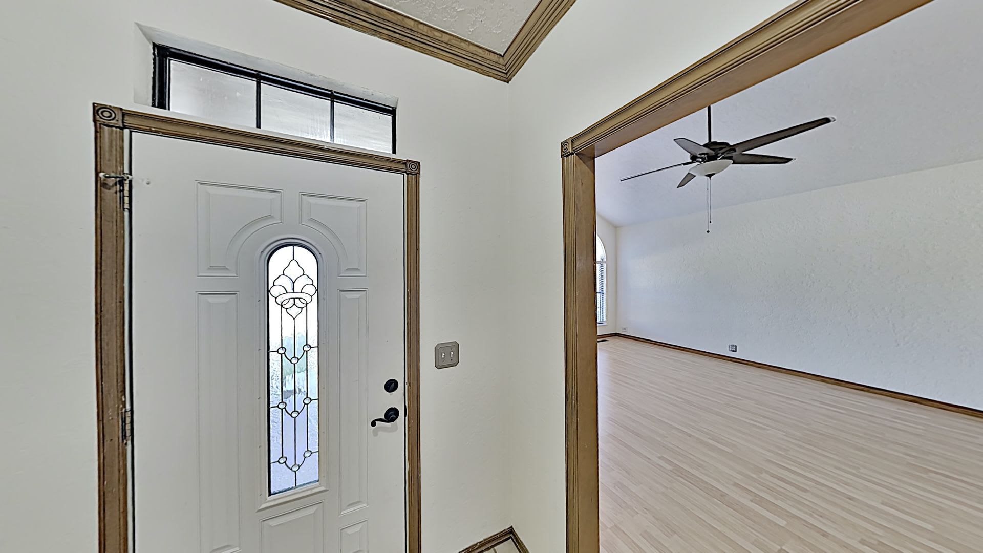 Beautiful And Spacious 3 Bedroom 2 Bathroom Home In Yukon Schools With Storm Shelter – photo 5