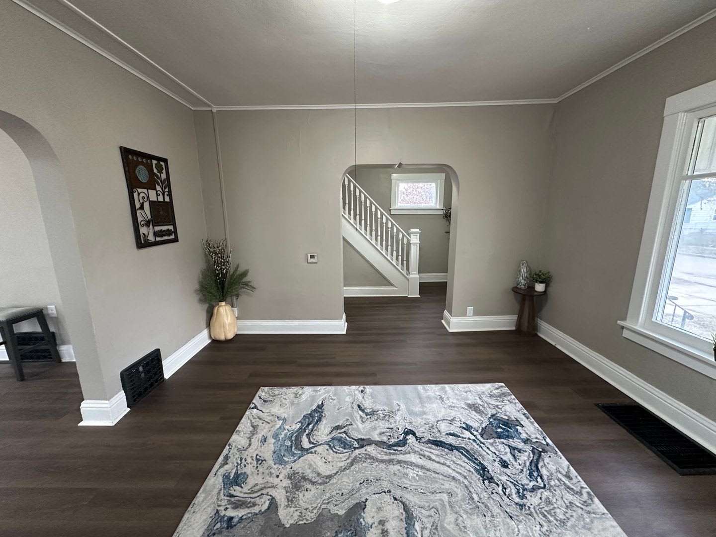 Newly remodeled 3 bed, 1 bath home for rent in Waterloo – photo 5