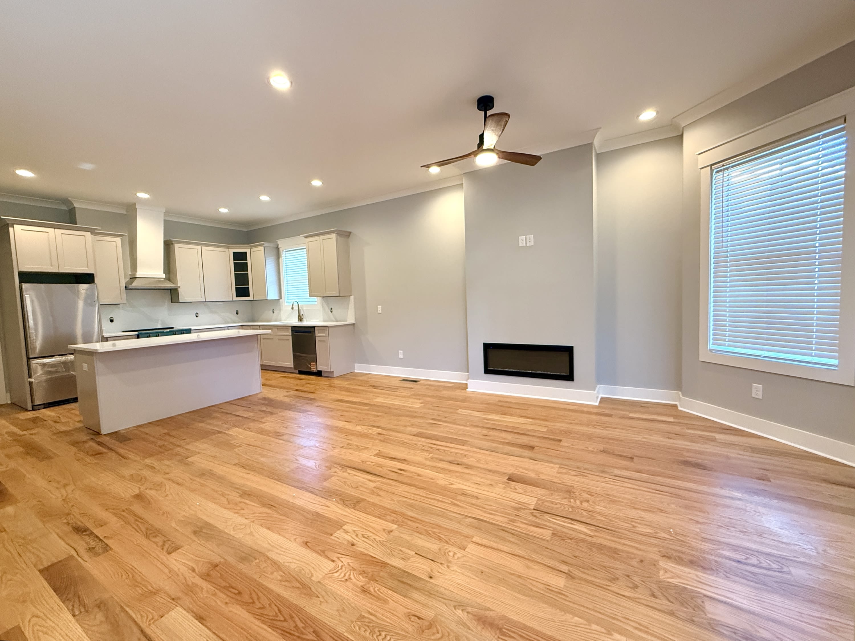 2305 Whitaker StUnit A – photo 2
