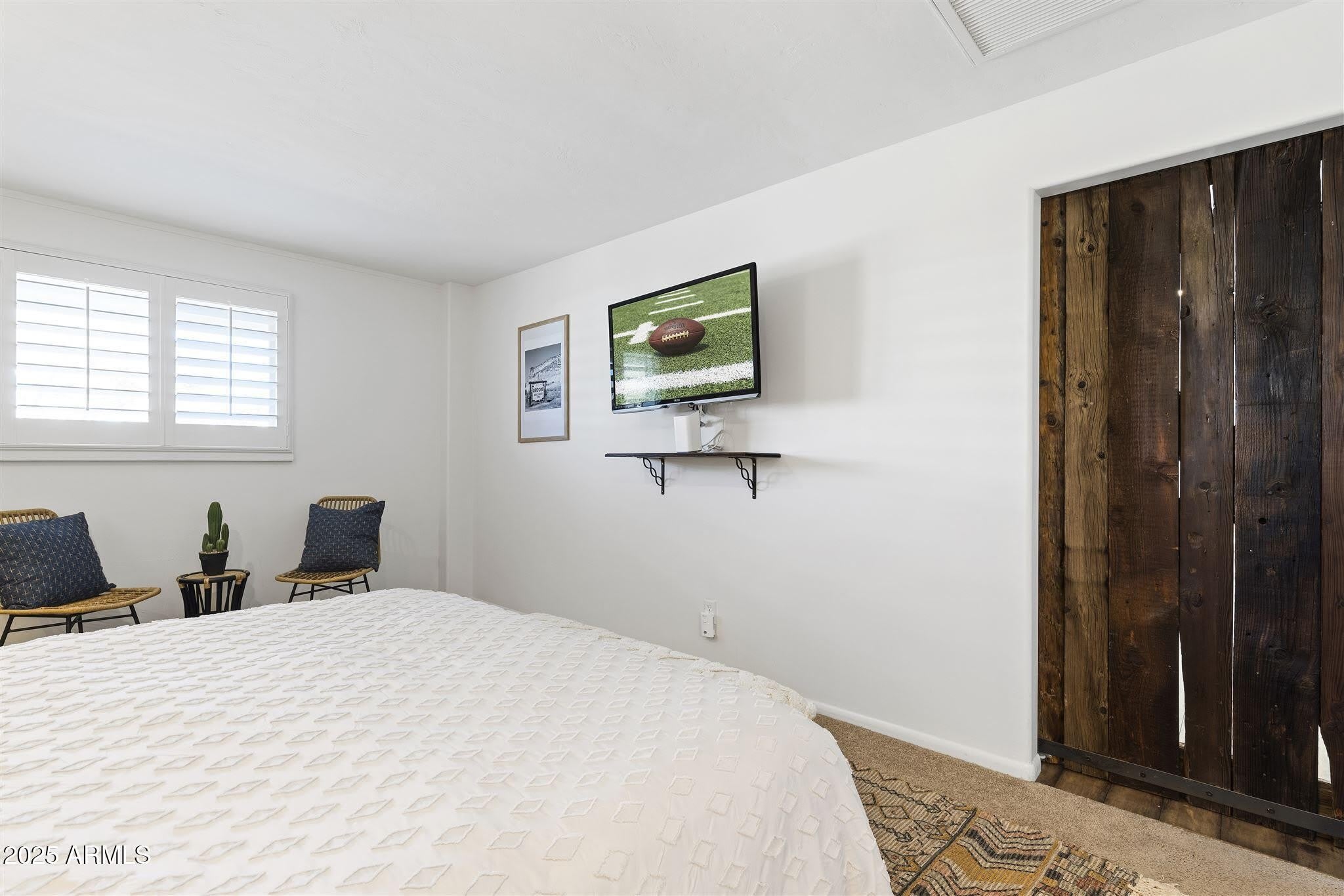 6719 E 2nd Street – photo 5