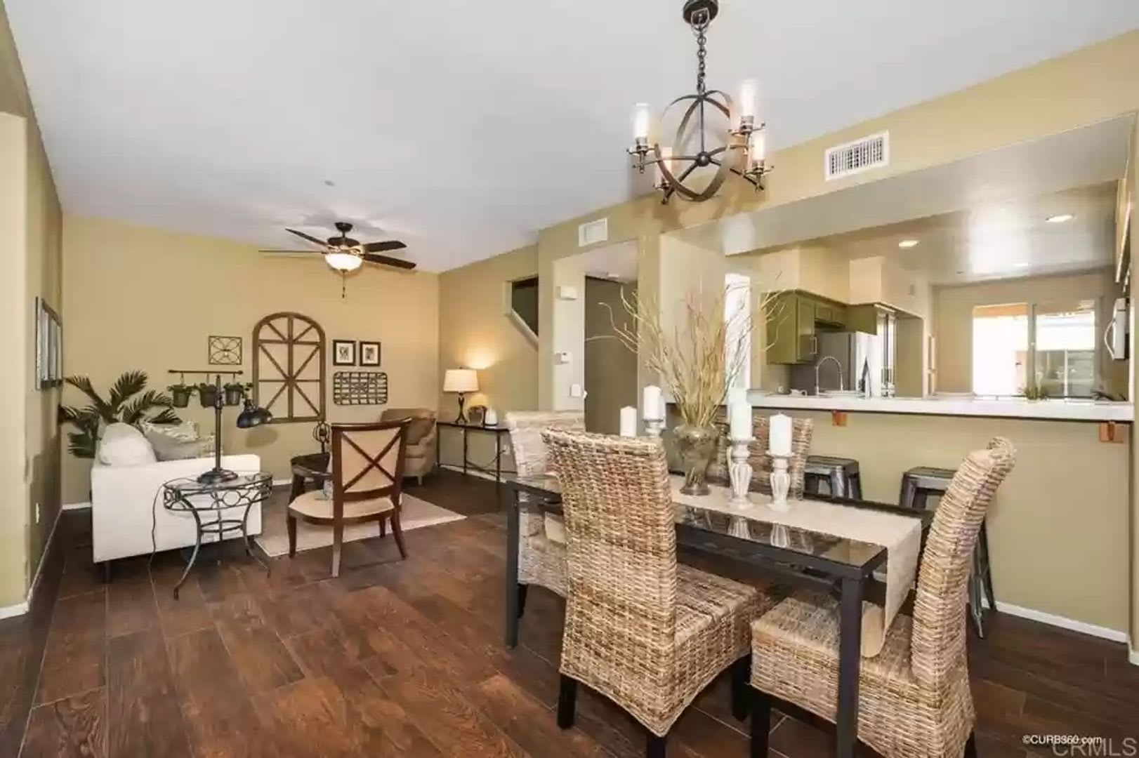 Designer Kearny Mesa 2br/2ba Townhome in Tribeca at Spectrum – photo 2