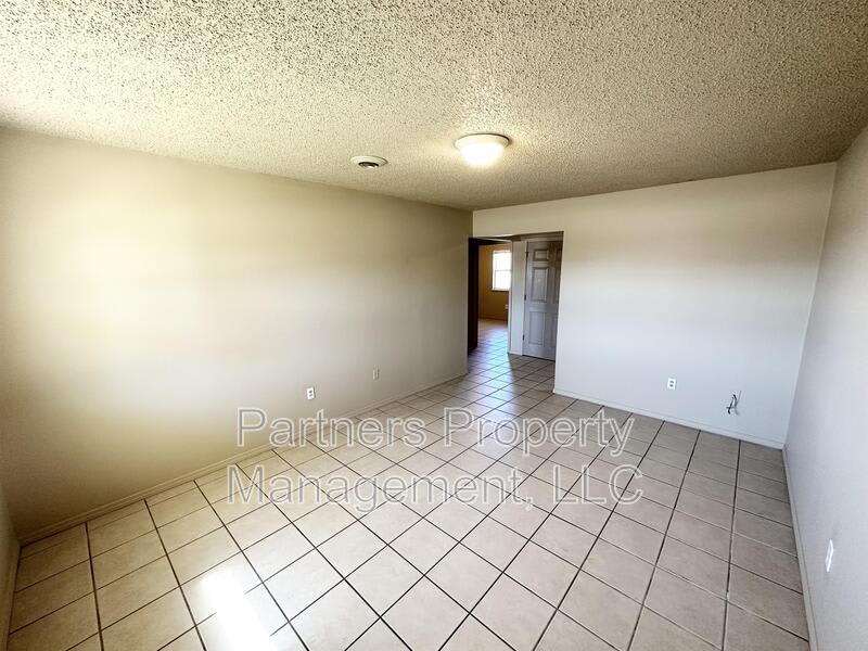 97 Pine Avenue – photo 3