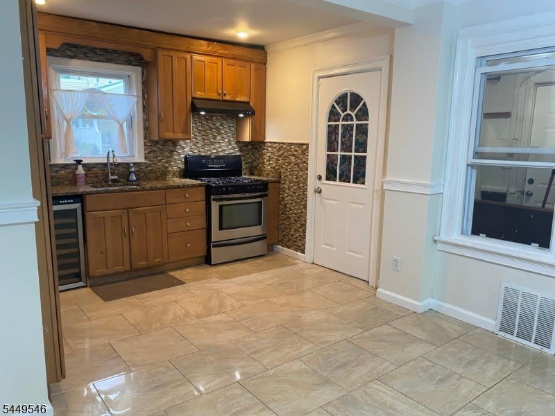 79 Newark Ave – photo 5
