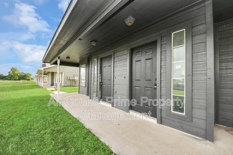 23368 High Point St – photo 2