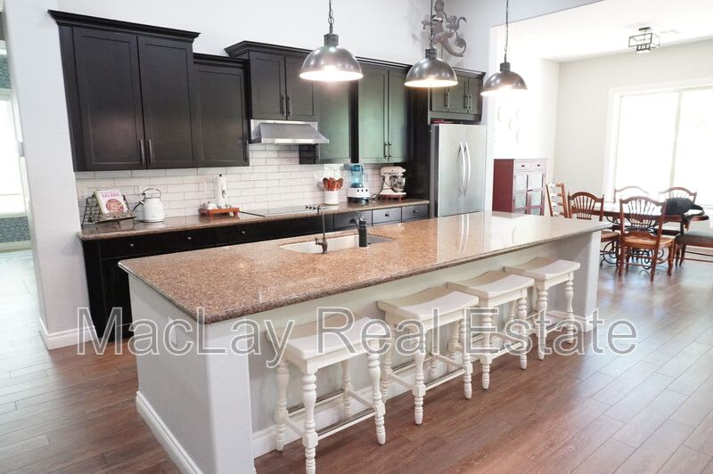 2910 E Wildhorse dr – photo 2