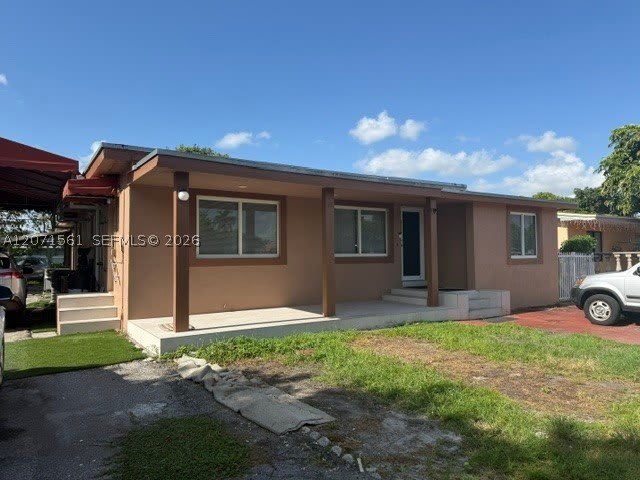846 W 32nd St – photo 2