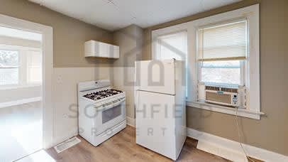 222 Linden Avenue – photo 2