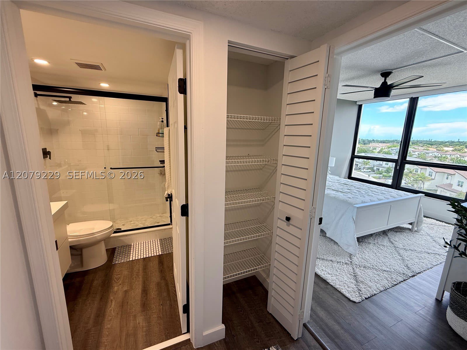5951 Wellesley Park Dr – photo 2