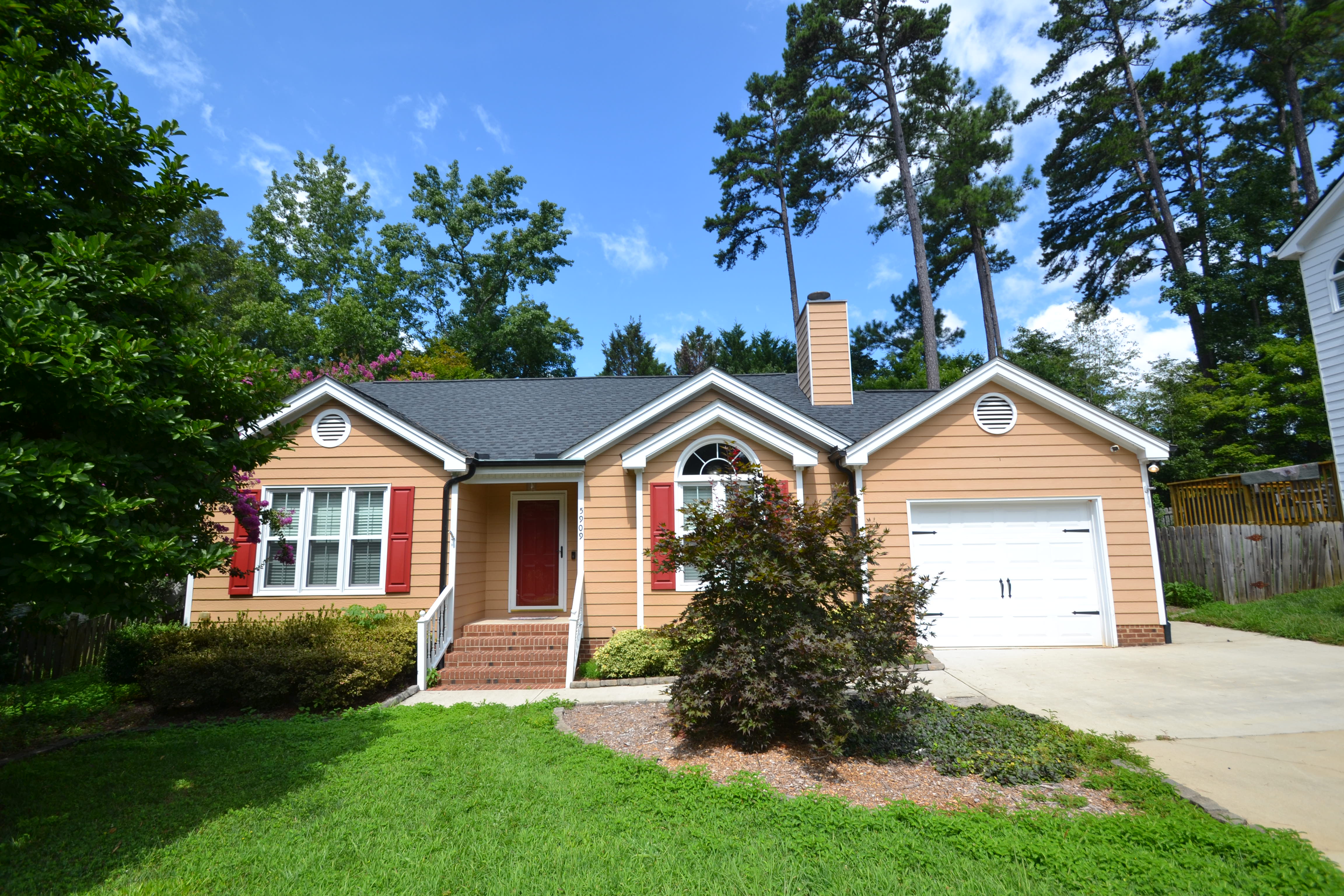 5909 Royal Coach Ct – photo 1