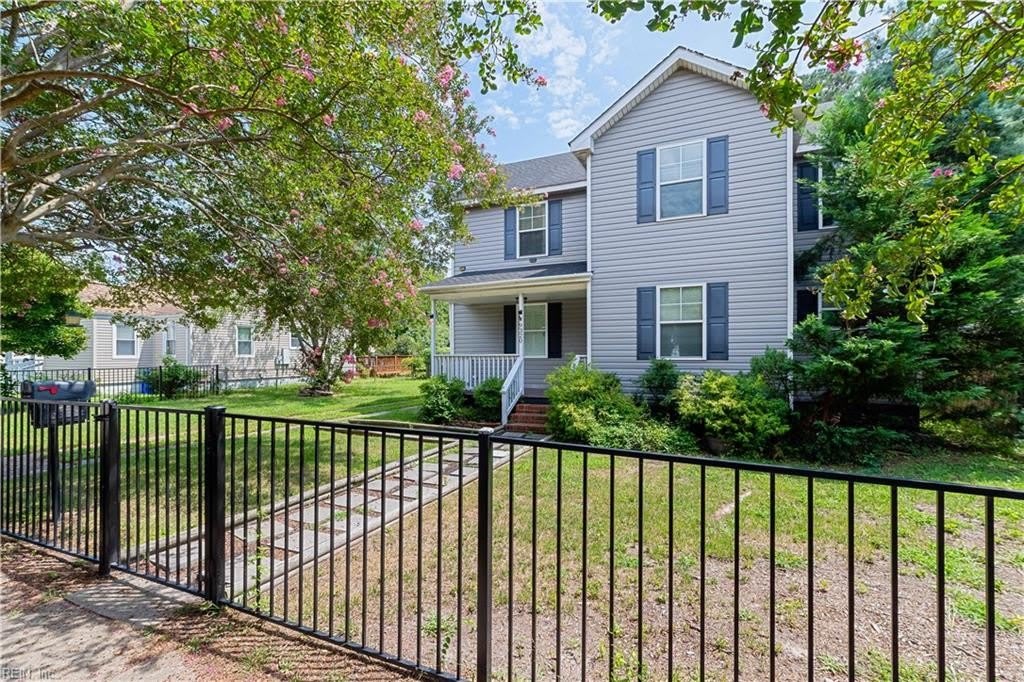 9320 Peachtree Street – photo 2