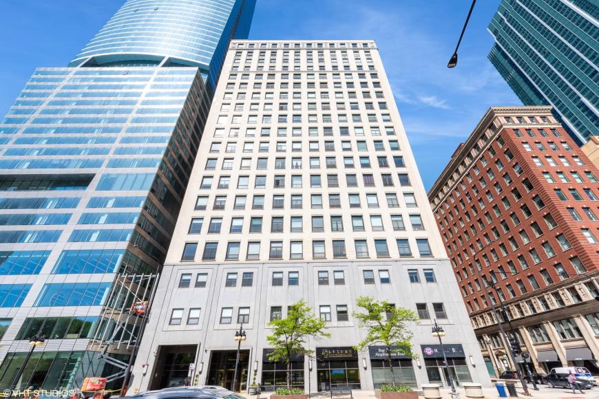 910 South Michigan Ave. – photo 1