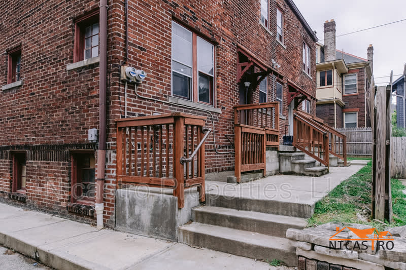 2072 Indianola Avenue – photo 5