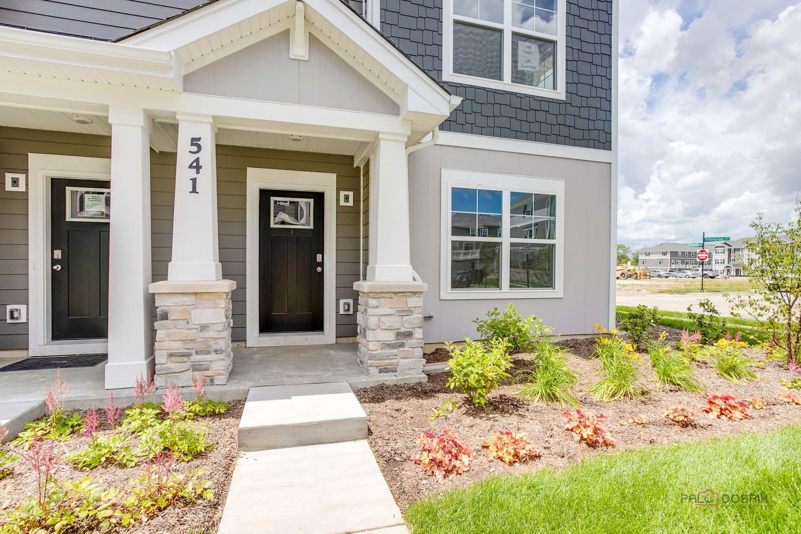 541 Yosemite Way – photo 3