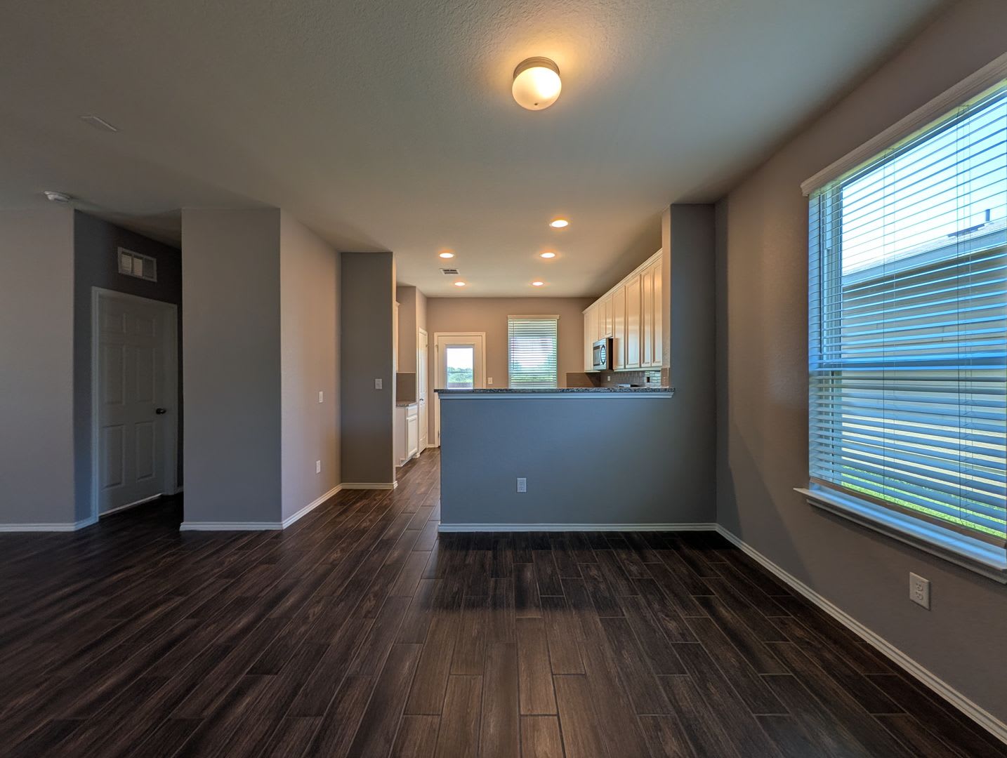 4/3/2 with Game Room or Flex Space / Large Covered Back Patio / CISD – photo 3